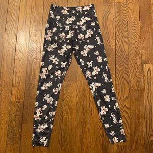 Beyond Yoga floral leggings